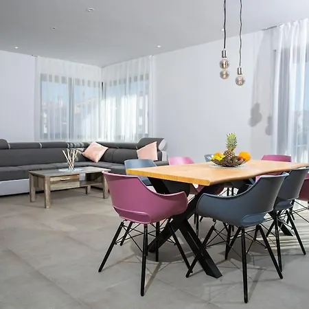 Moderno Ureden Novi Apartman Lucija Apartment Rovinj