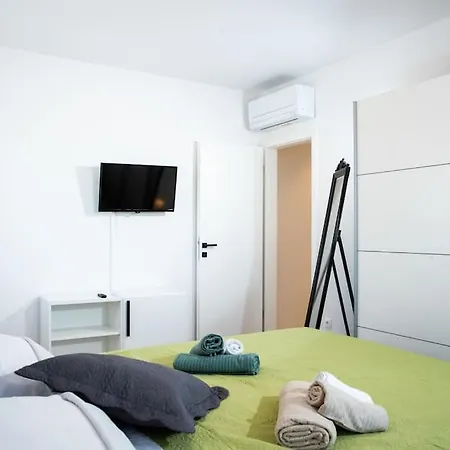 Moderno Ureden Novi Apartman Lucija Rovinj